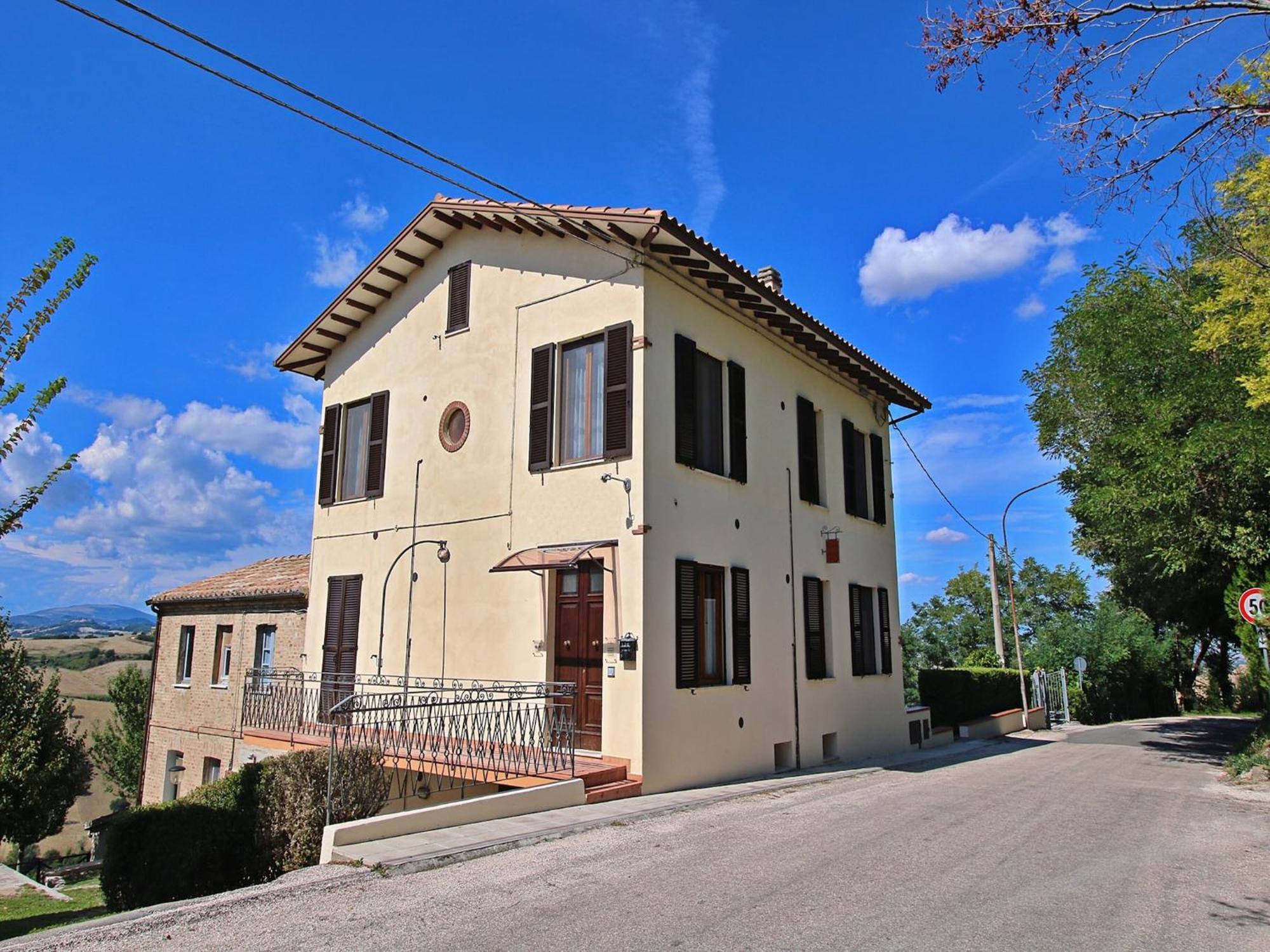 Nice Flat In Arcevia With Swimming Pool Exteriér fotografie