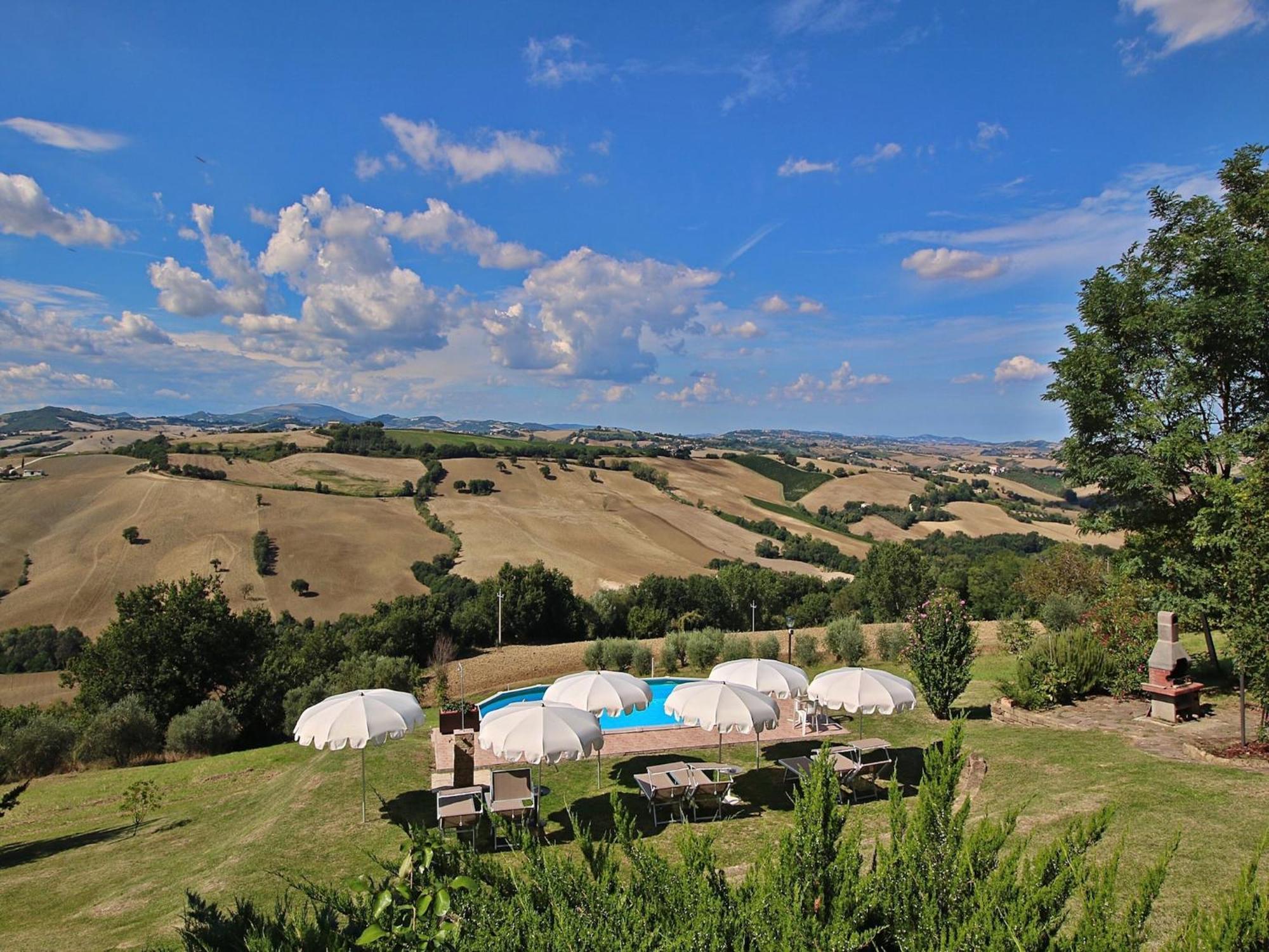 Nice Flat In Arcevia With Swimming Pool Exteriér fotografie