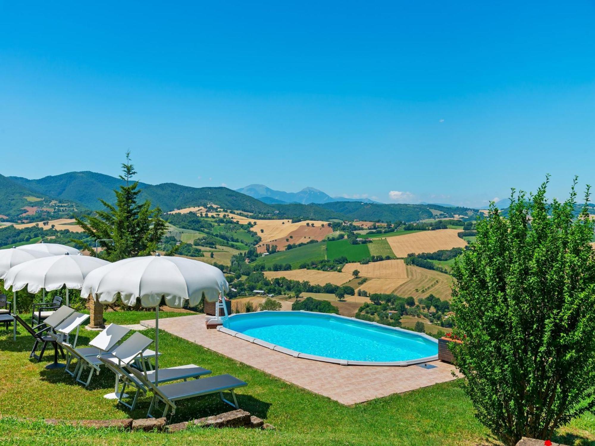 Nice Flat In Arcevia With Swimming Pool Exteriér fotografie
