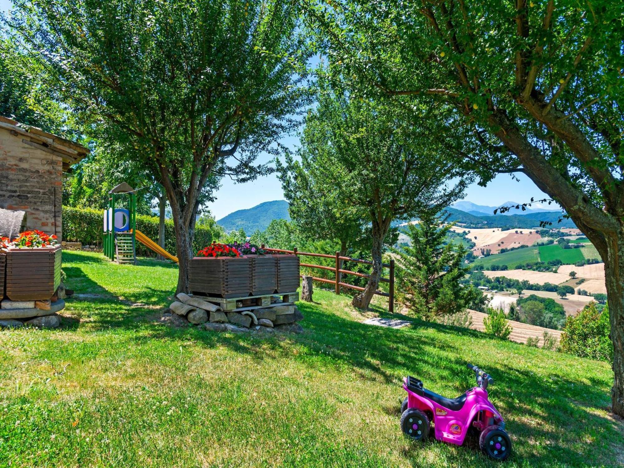 Nice Flat In Arcevia With Swimming Pool Exteriér fotografie